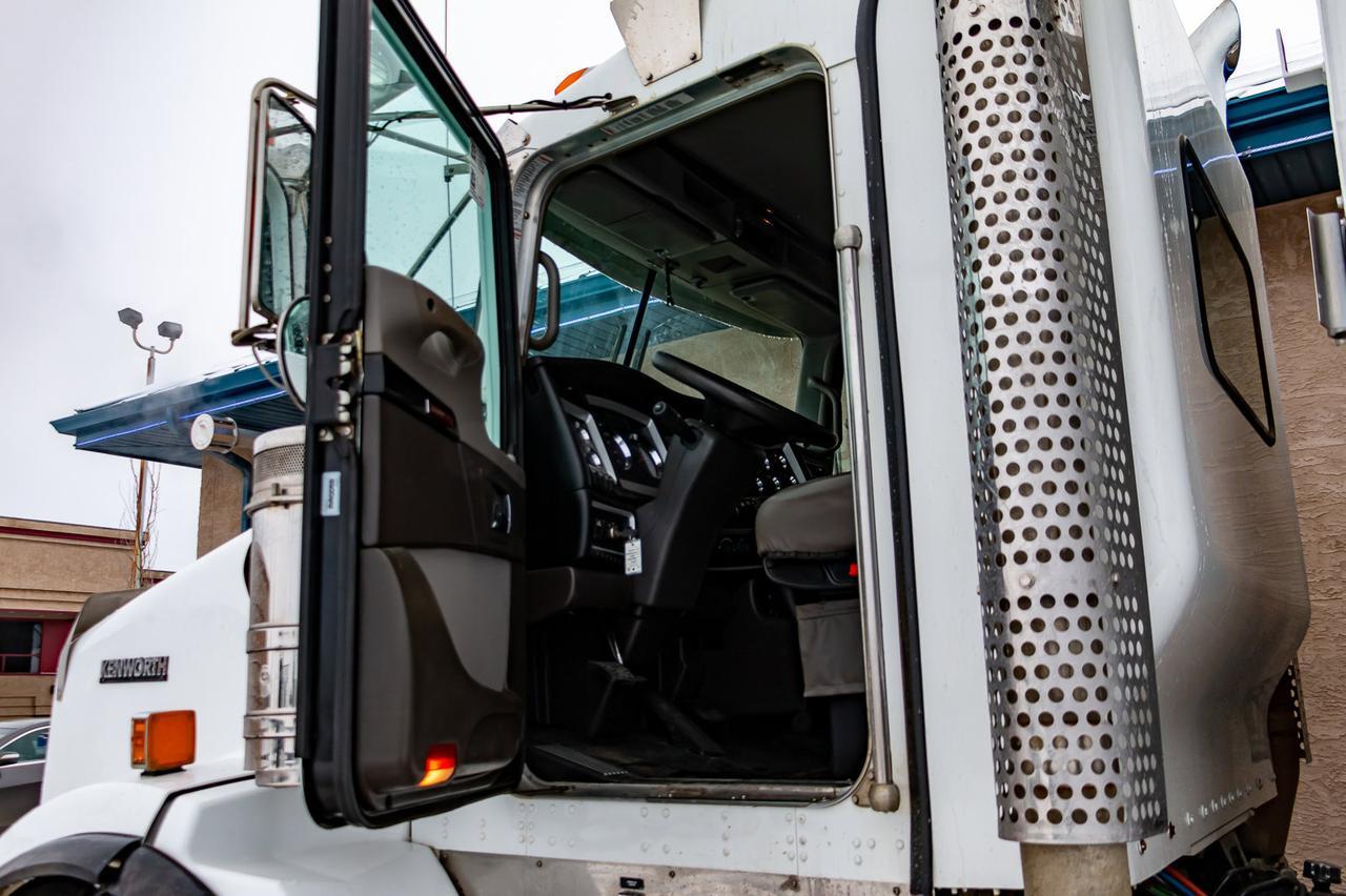 2015 Kenworth T-800 T/A Dump Truck Heavy Spec Red Deer AB