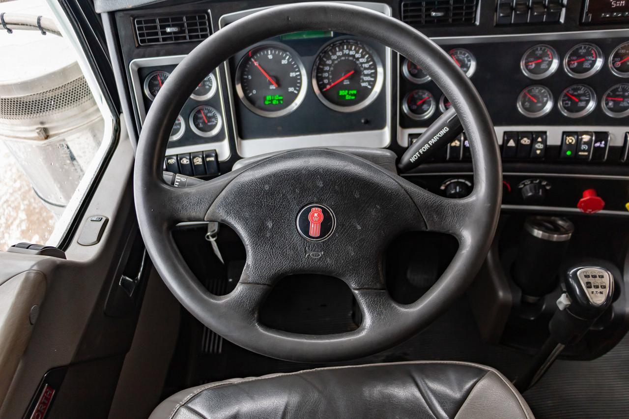 2015 Kenworth T-800 T/A Dump Truck Heavy Spec Red Deer AB