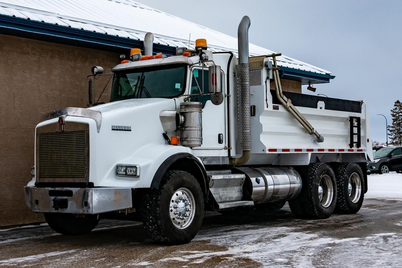2015 Kenworth T-800 T/A Dump Truck Heavy Spec Red Deer AB
