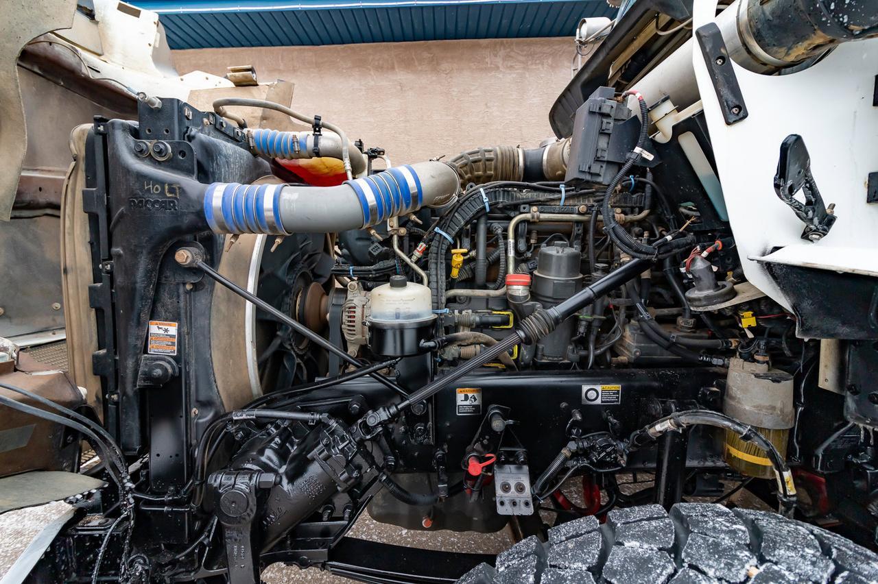 2015 Kenworth T-800 T/A Dump Truck Heavy Spec Red Deer AB