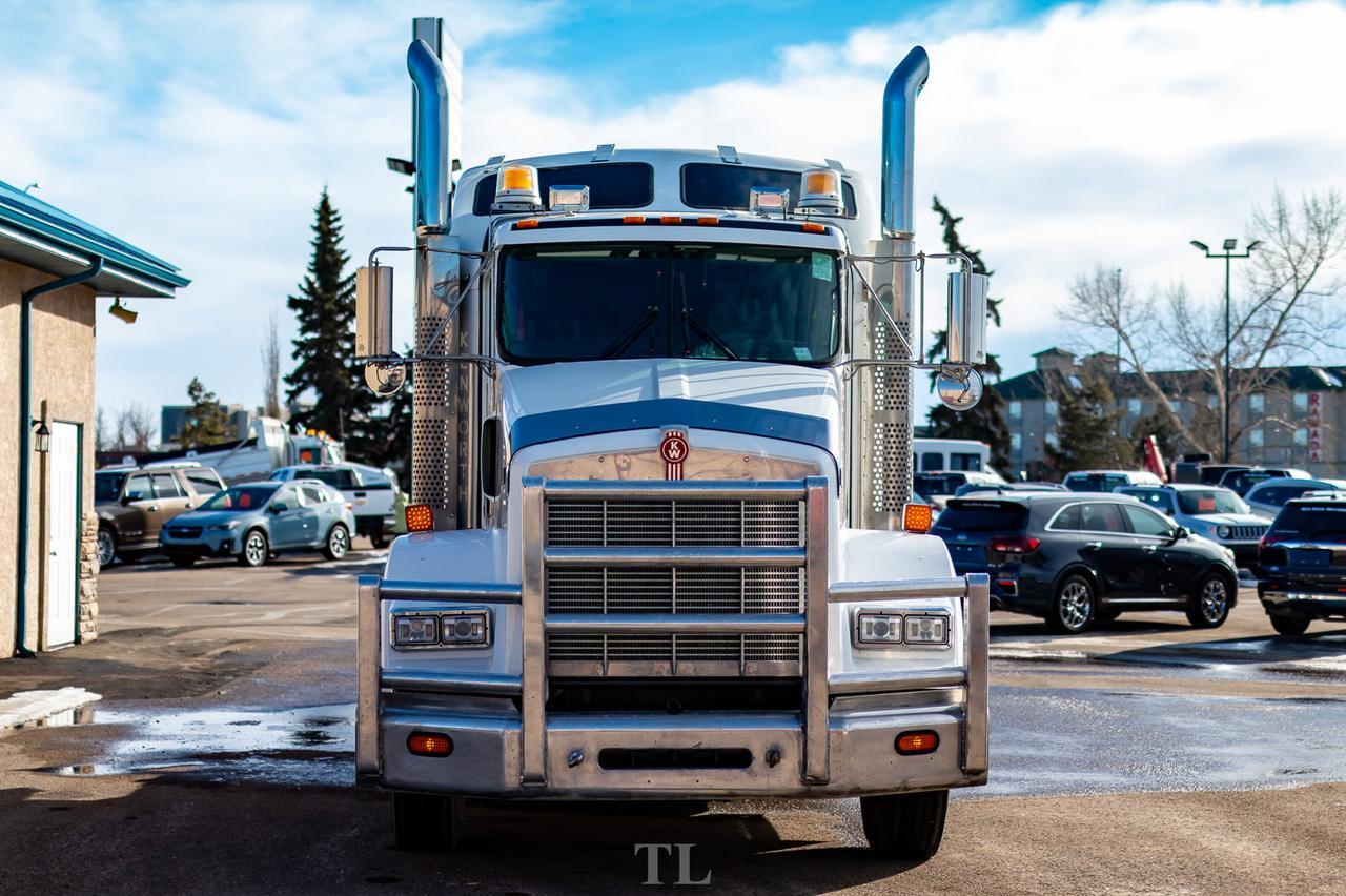 2015 Kenworth T-800 T/A Tractor Sleeper Heavy Spec Red Deer AB