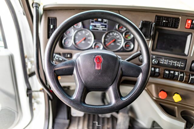 2015 Kenworth T-880 Tri-Drive Tractor Sleeper Heavy Spec Red Deer AB