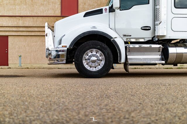 2015 Kenworth T-880 Tri-Drive Tractor Sleeper Heavy Spec Red Deer AB