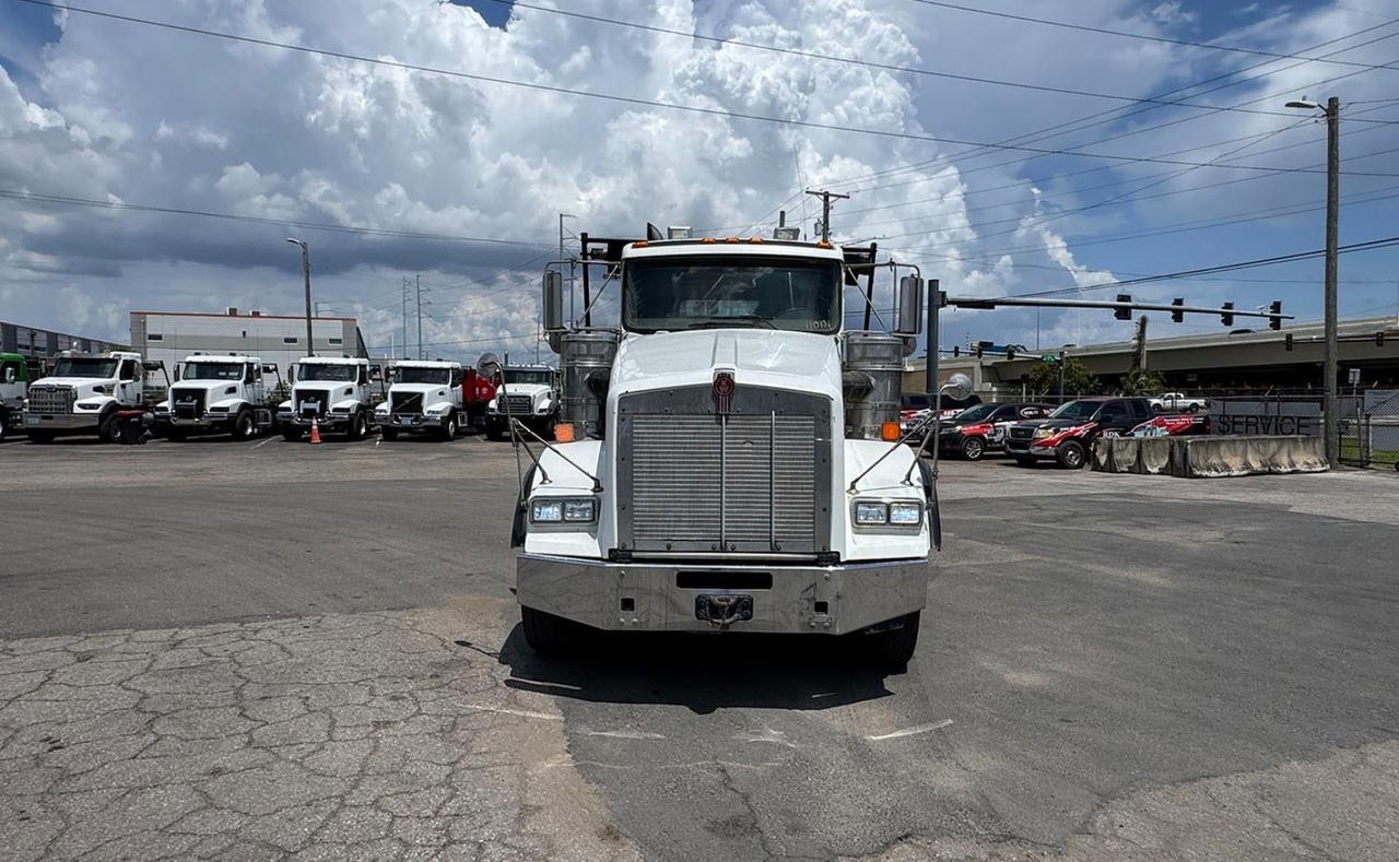 2015 Kenworth T800 60,000 lb Galbreath Roll Off Truck Tampa FL