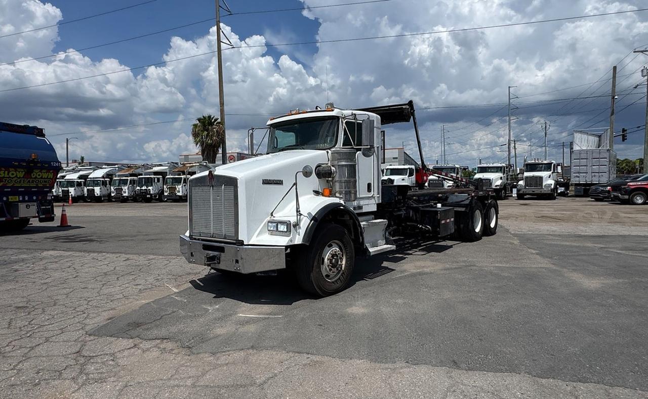 2015 Kenworth T800 60,000 lb Galbreath Roll Off Truck Tampa FL