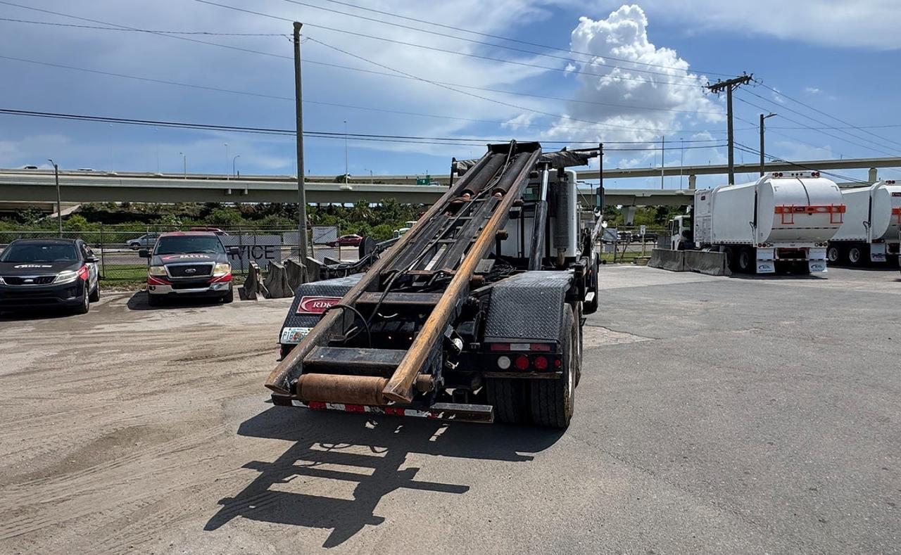 2015 Kenworth T800 60,000 lb Galbreath Roll Off Truck Tampa FL