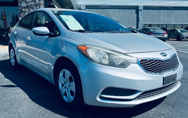 2015 Kia Forte- SD LX