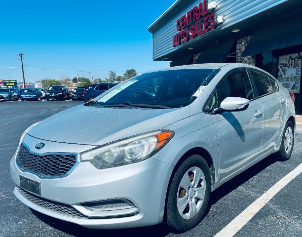 2015 Kia Forte- SD LX