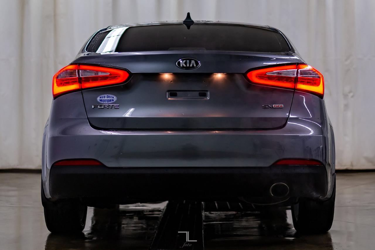 2015 Kia Forte SX Leather Roof Nav BCam Red Deer AB