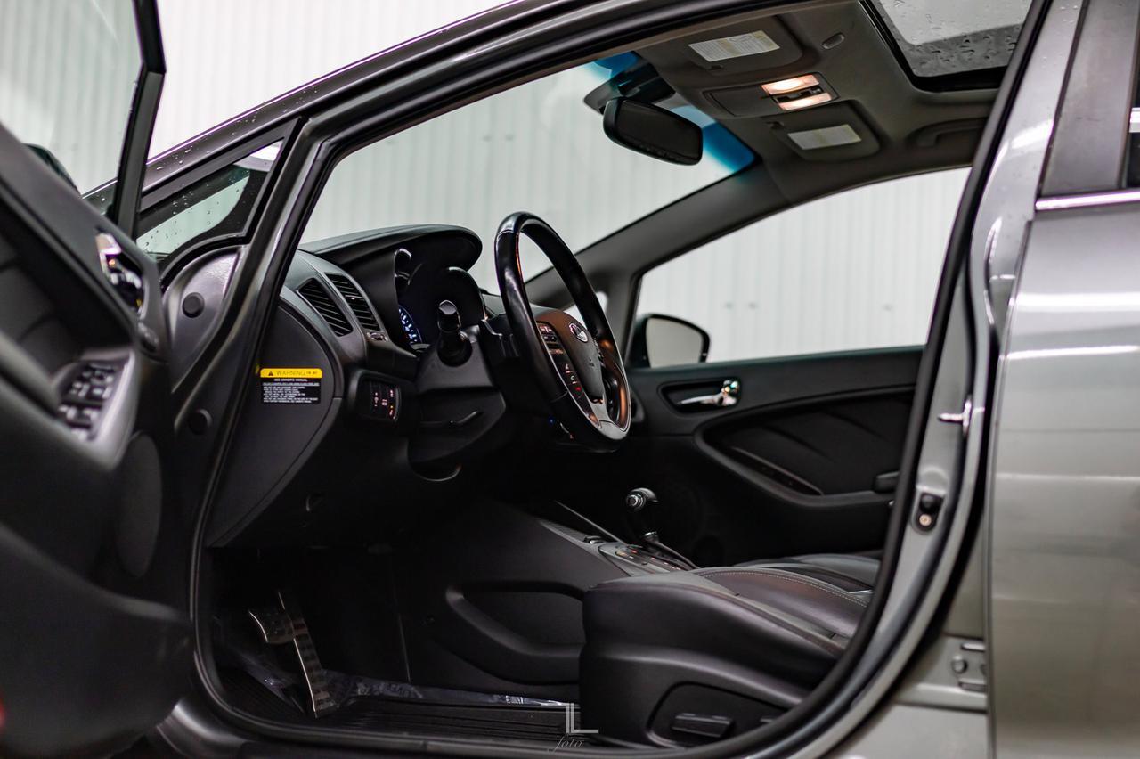 2015 Kia Forte SX Leather Roof Nav BCam Red Deer AB