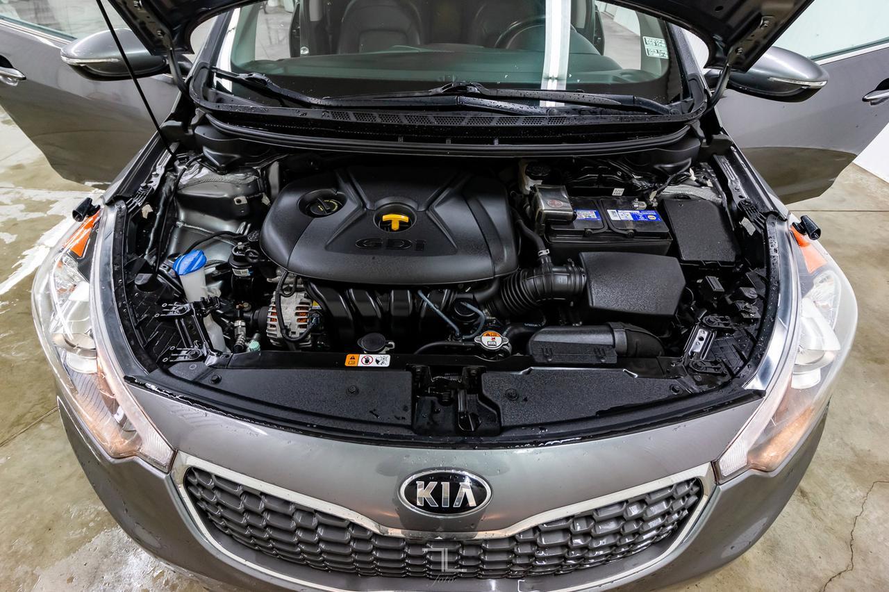 2015 Kia Forte SX Leather Roof Nav BCam Red Deer AB