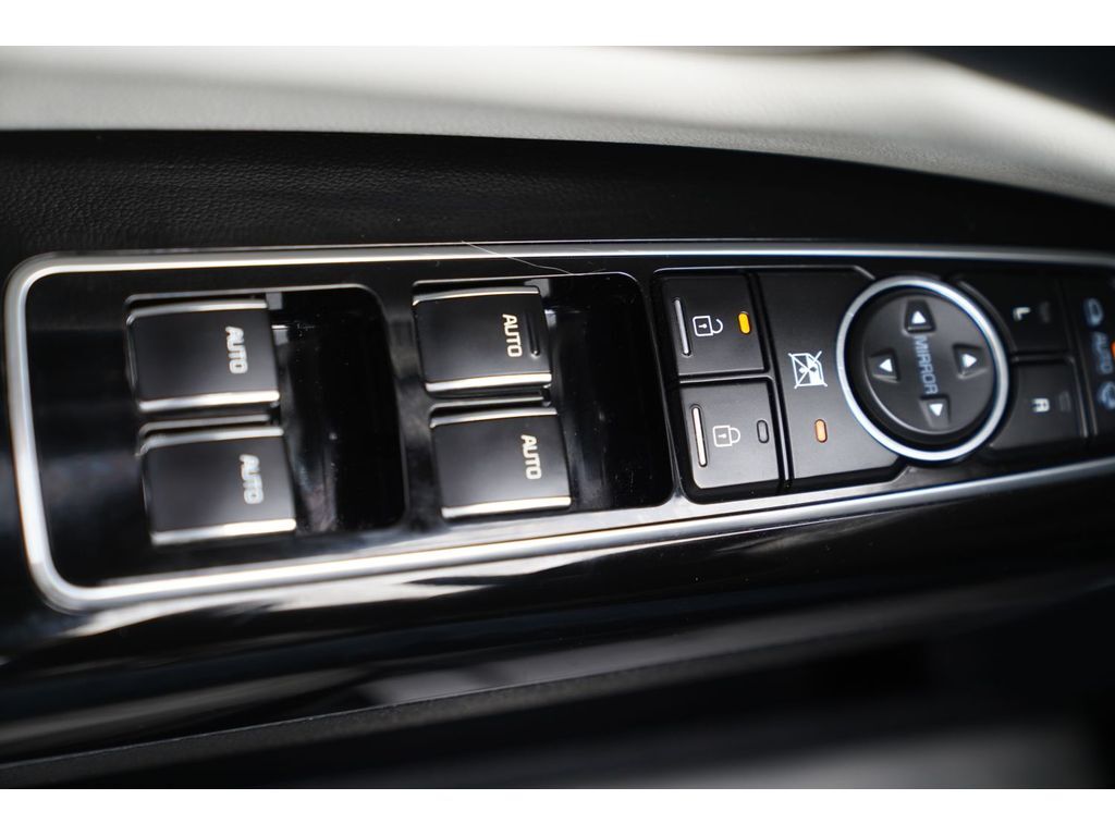 2015 Kia K900 Luxury Price UT