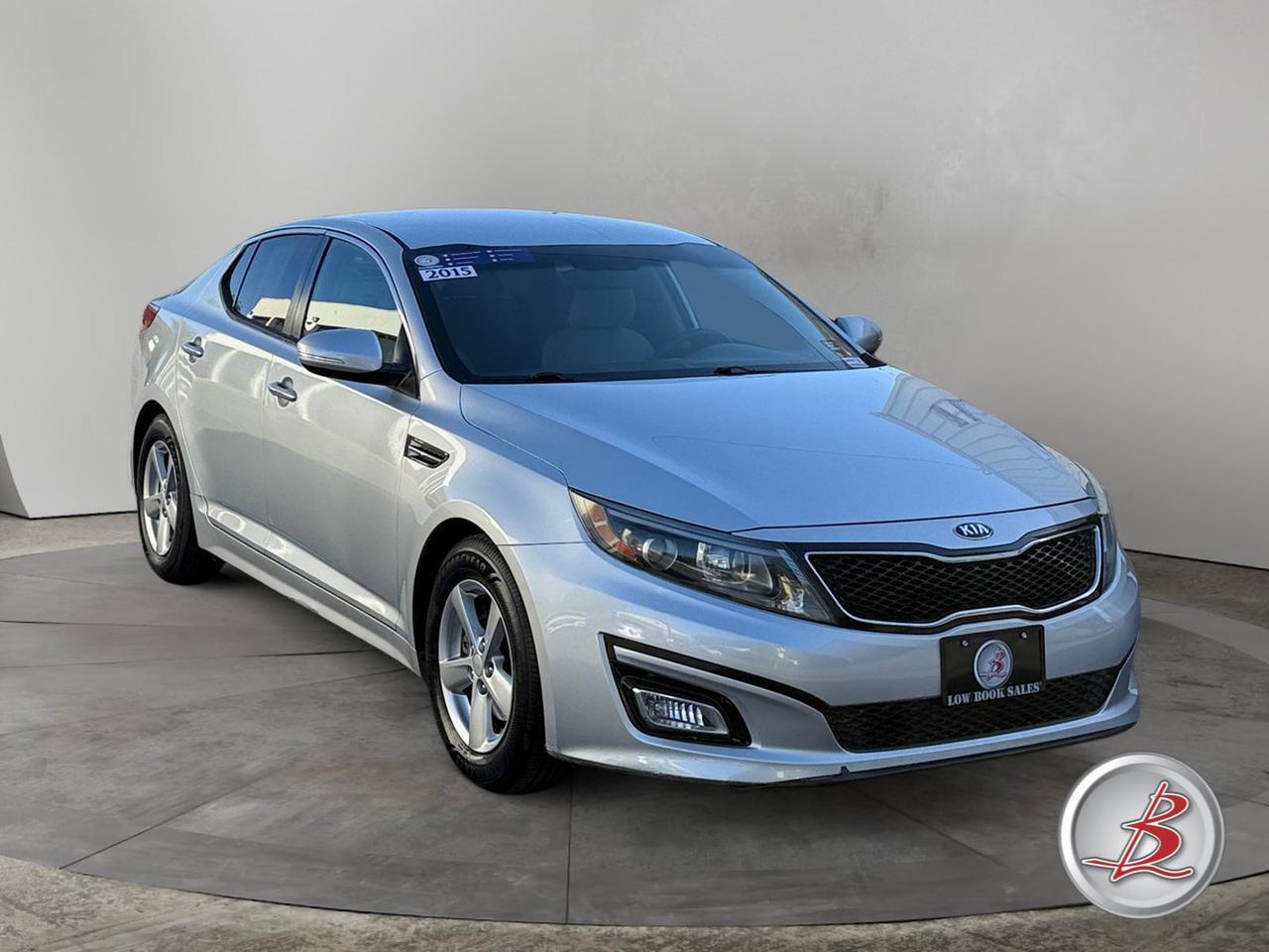 2015 Kia Optima LX AT's photo