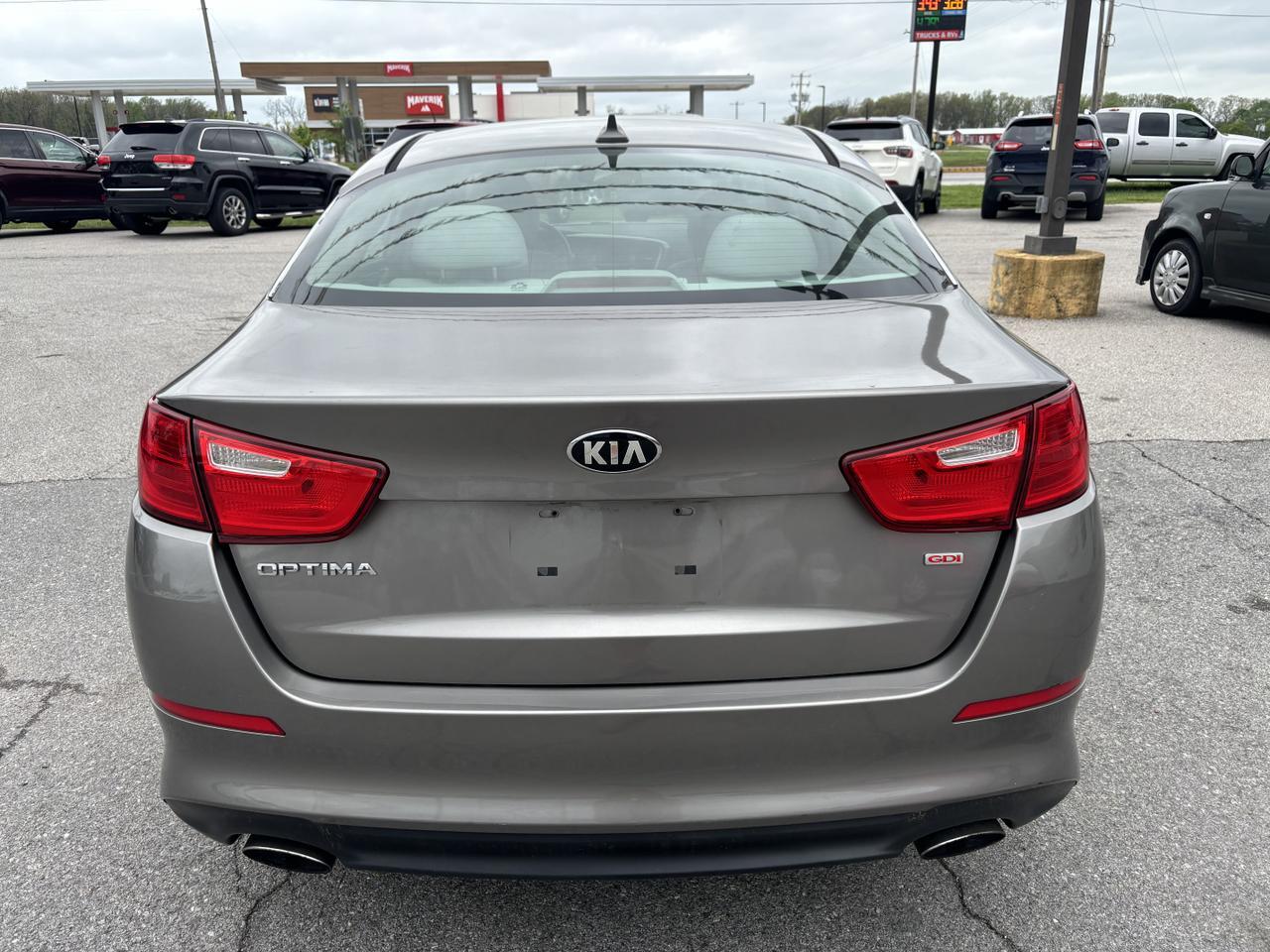 2015 Kia Optima LX Sedan 4D Aurora MO