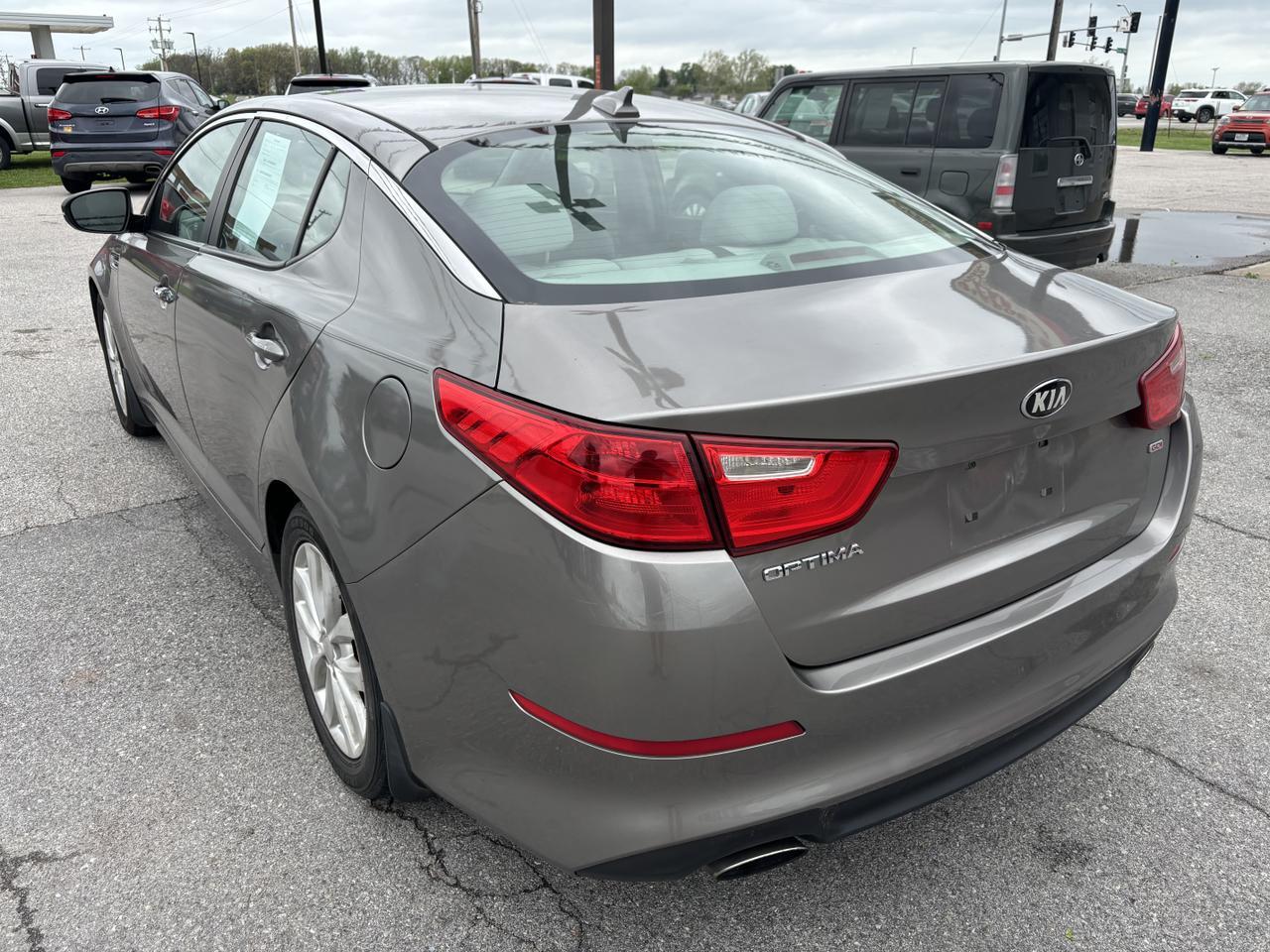 2015 Kia Optima LX Sedan 4D Aurora MO
