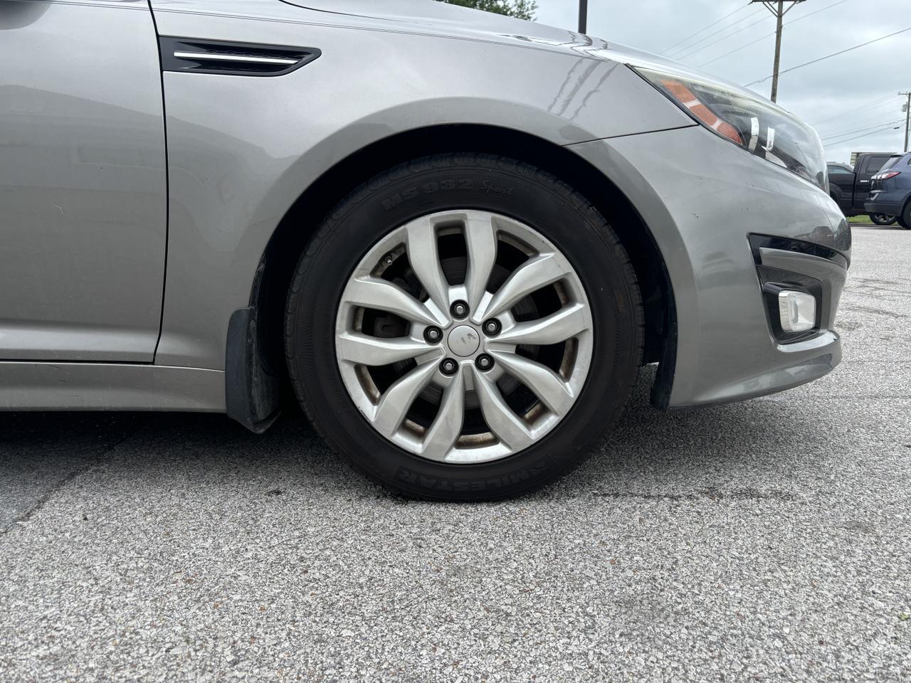 2015 Kia Optima LX Sedan 4D Aurora MO
