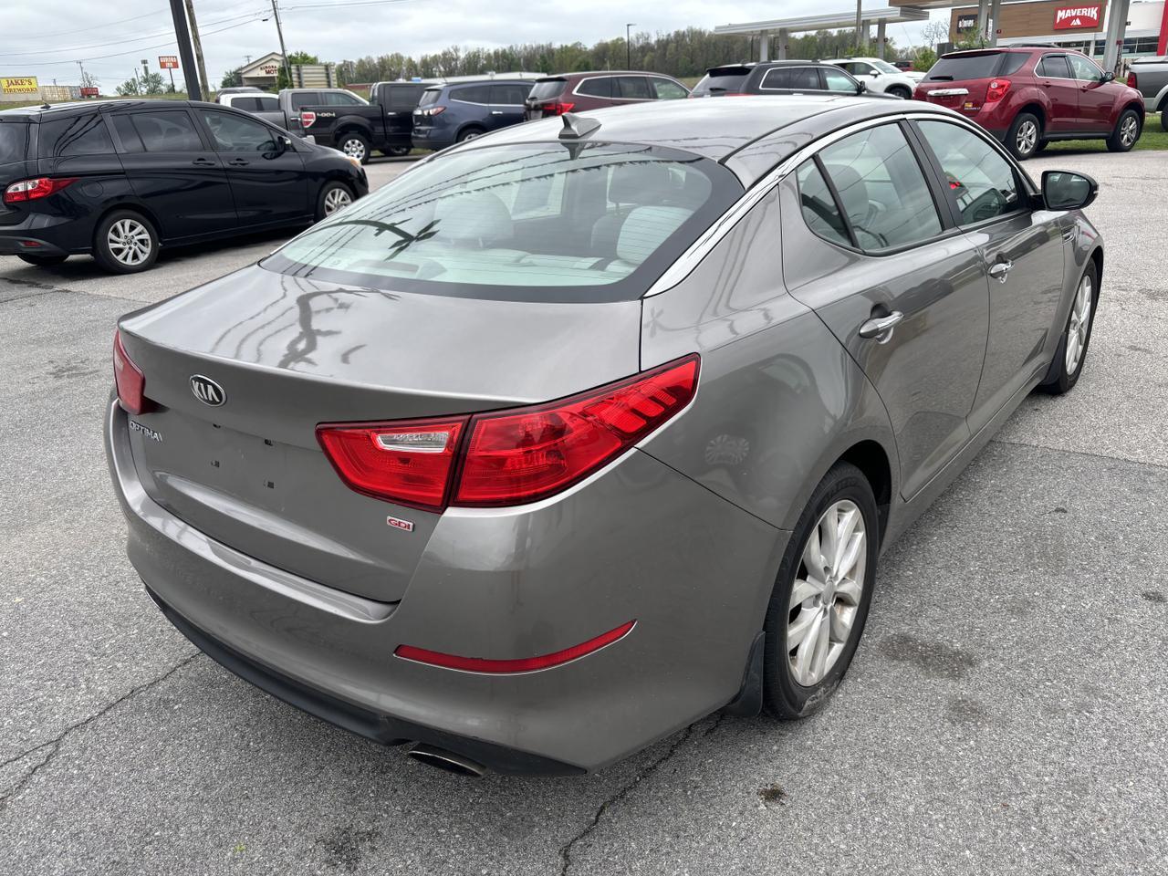 2015 Kia Optima LX Sedan 4D Aurora MO