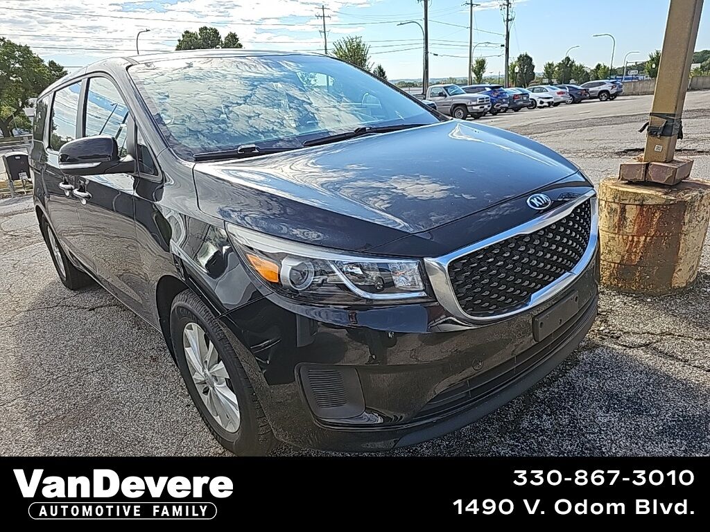 2015 Kia Sedona L Akron
