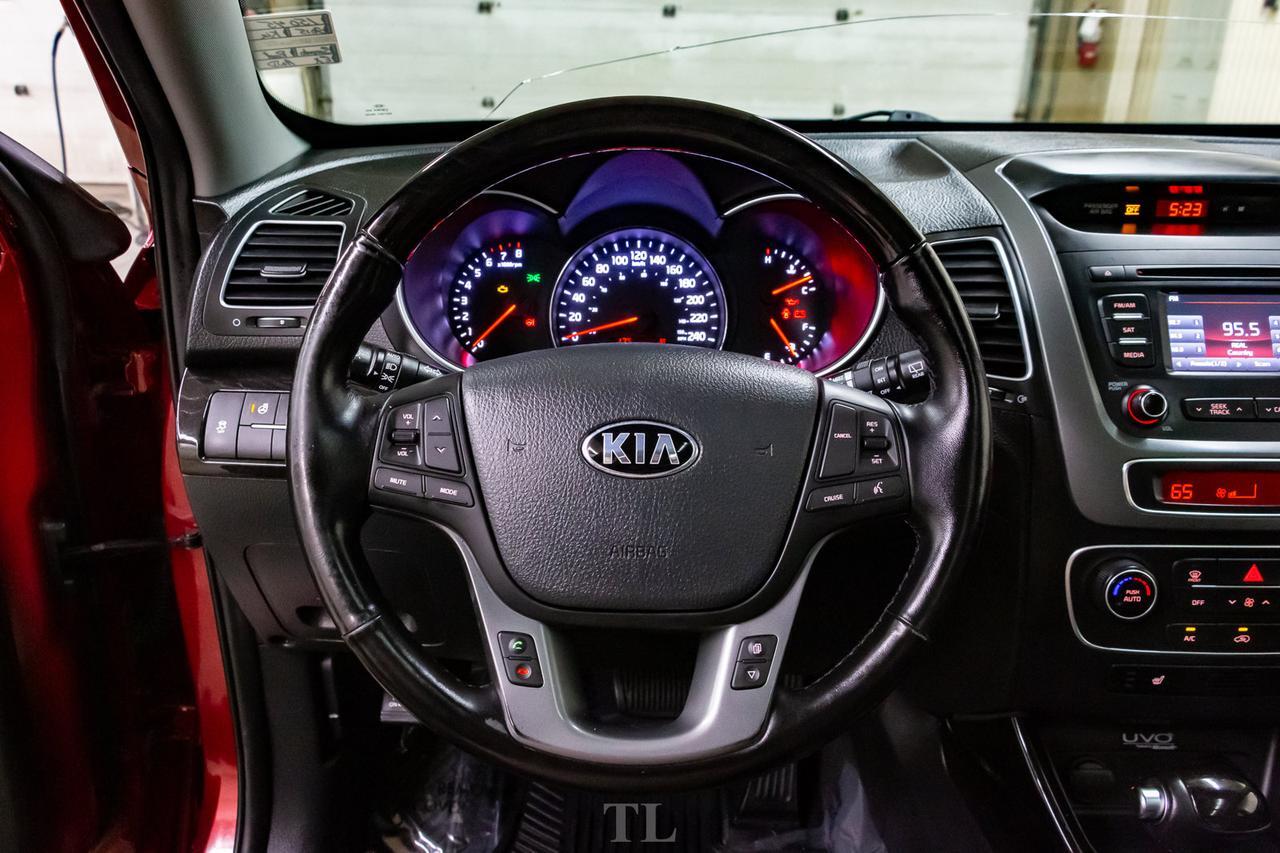 2015 Kia Sorento AWD EX Leather Roof BCam Red Deer AB