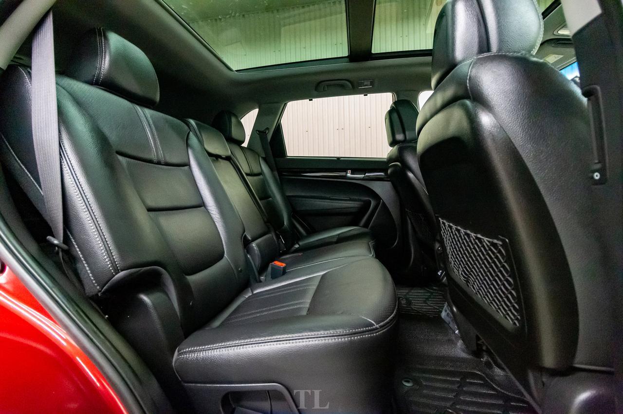 2015 Kia Sorento AWD EX Leather Roof BCam Red Deer AB