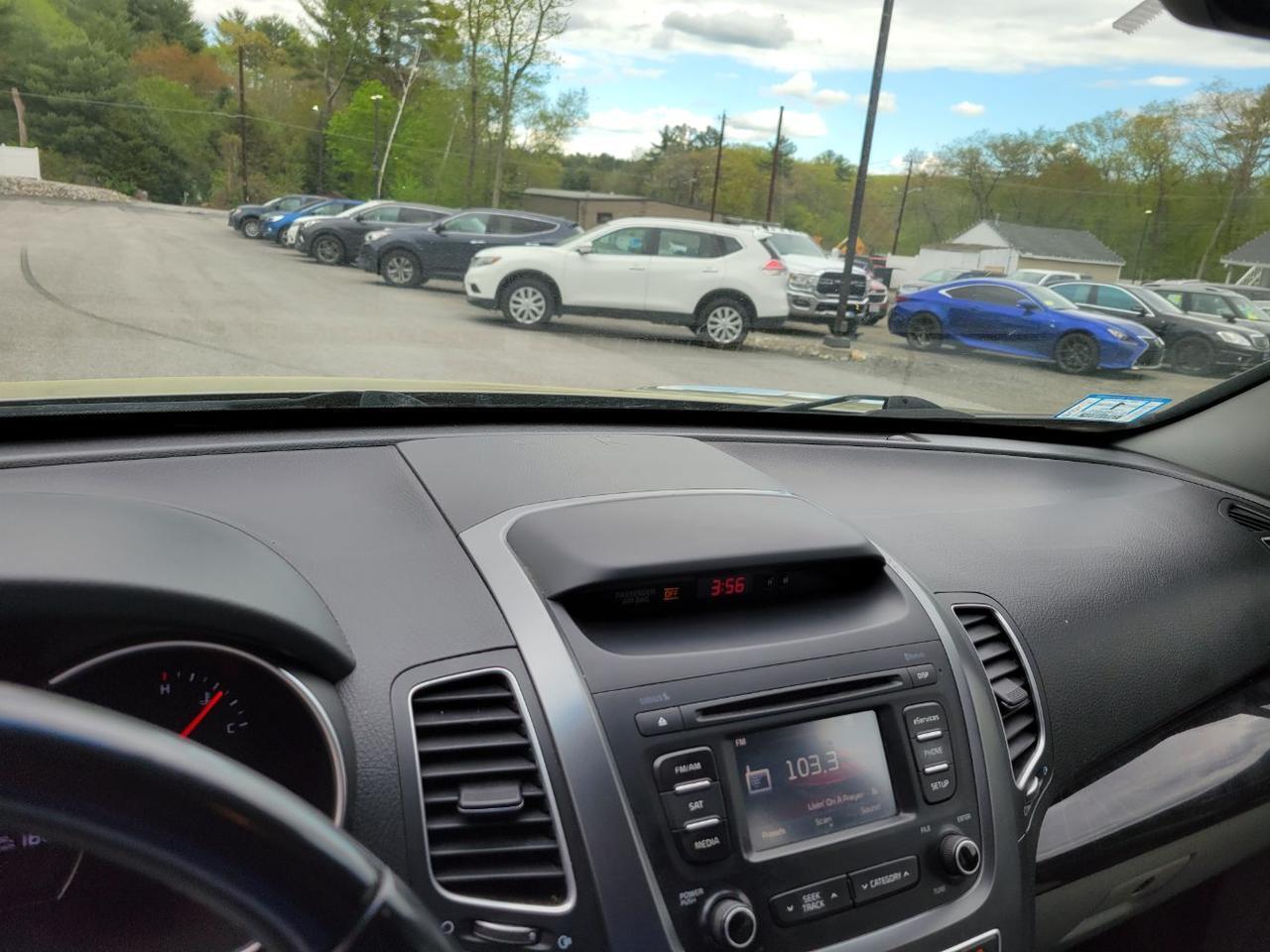 2015 Kia Sorento LX Charlton MA