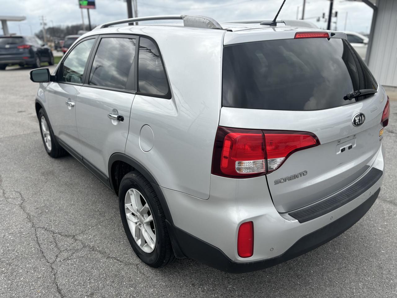 2015 Kia Sorento LX Sport Utility 4D Aurora MO