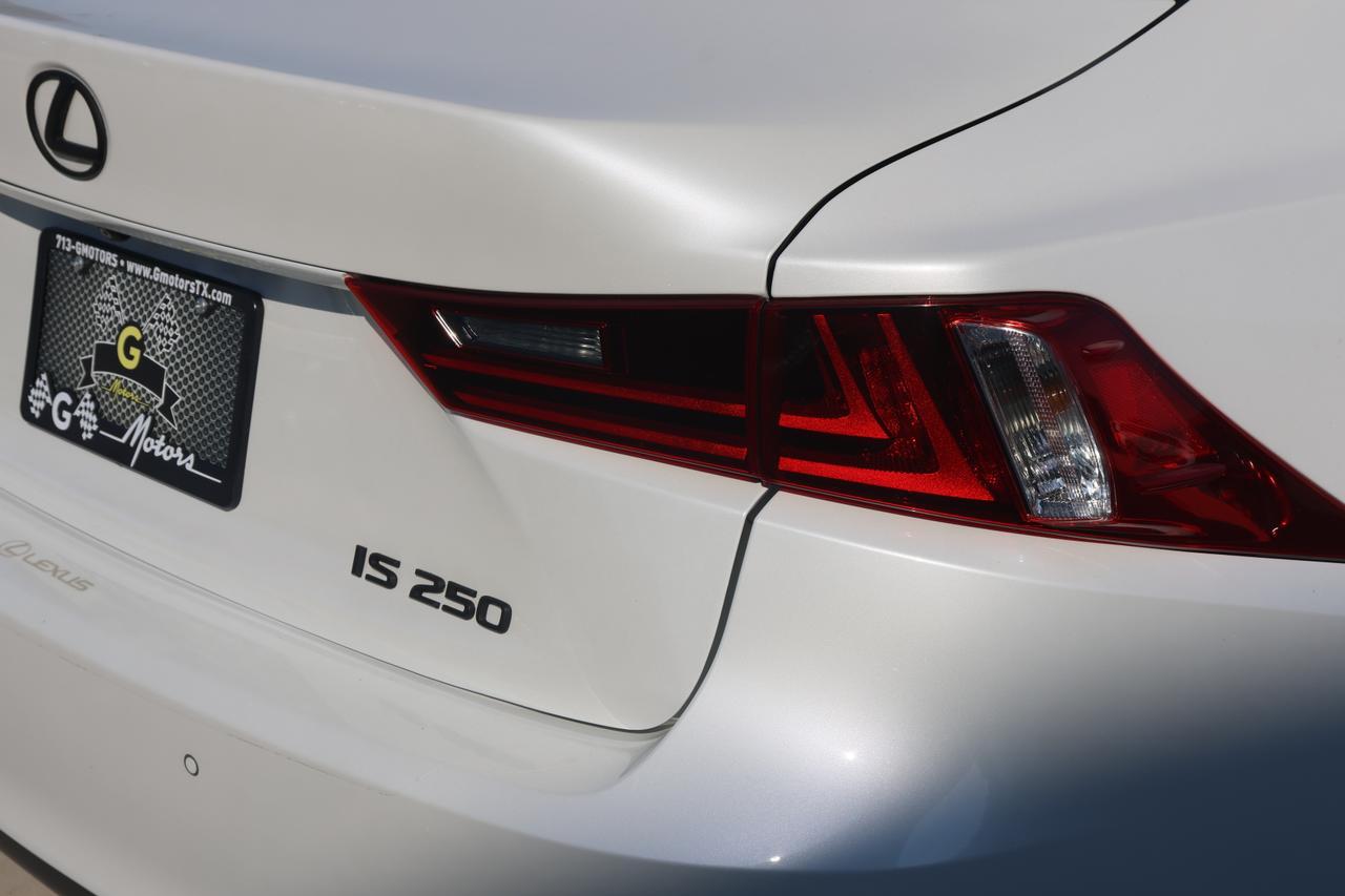 2015 LEXUS IS 250 Houston TX