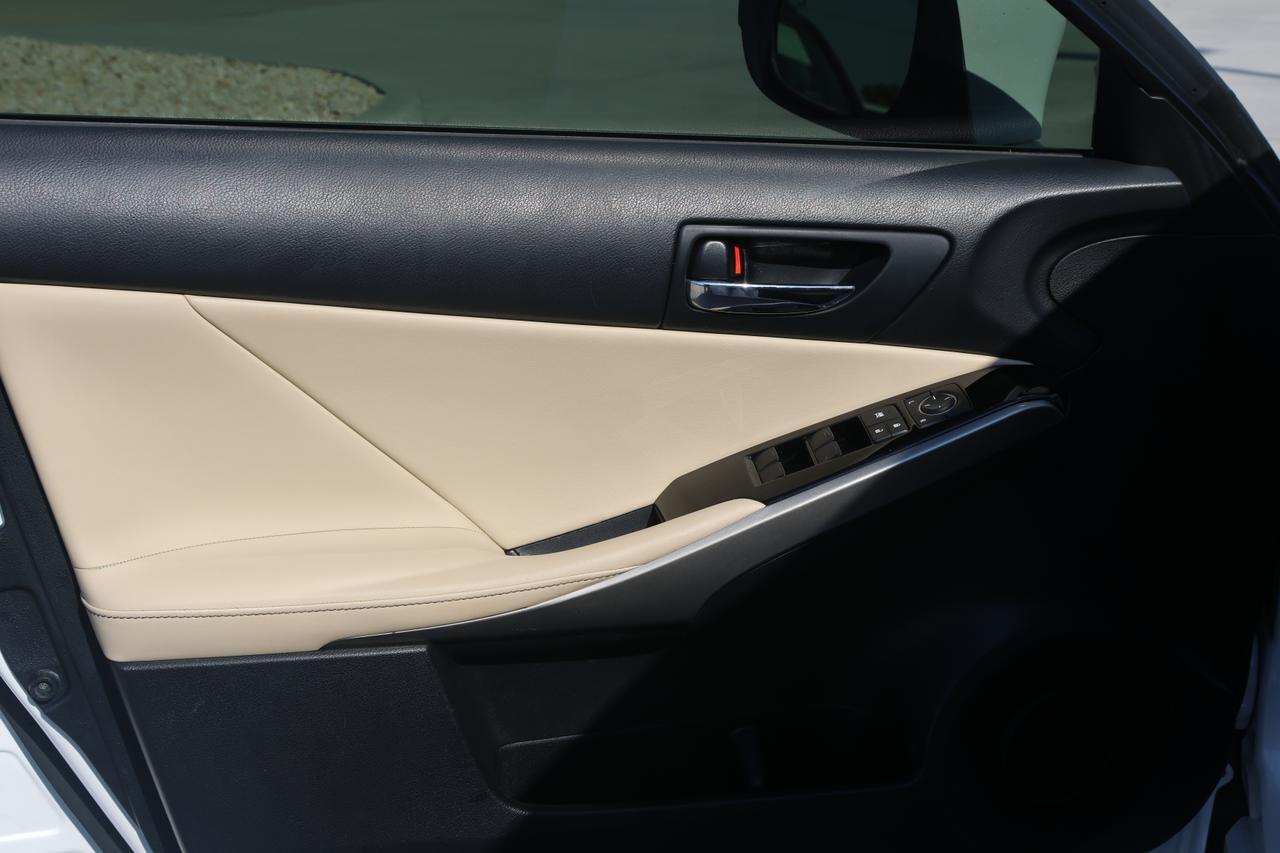 2015 LEXUS IS 250 Houston TX
