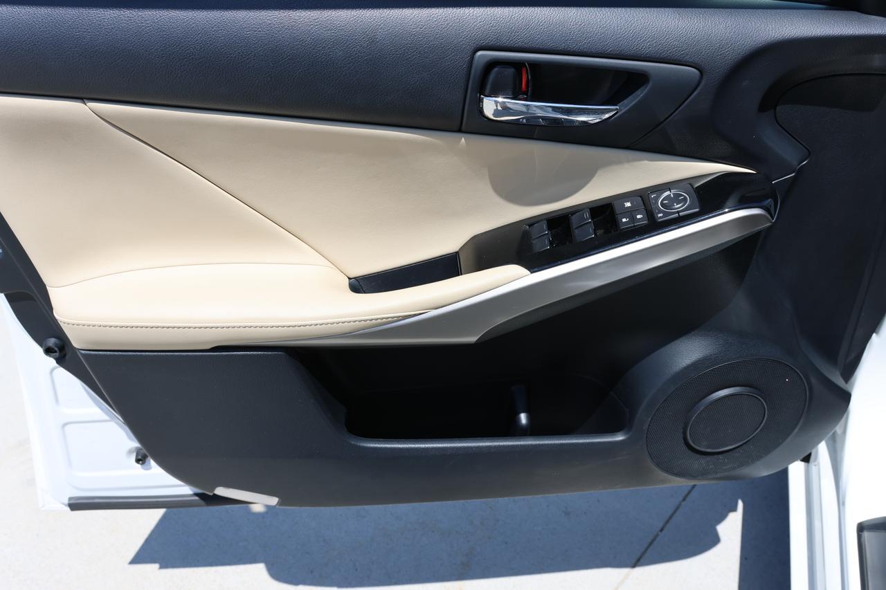 2015 LEXUS IS 250 Houston TX