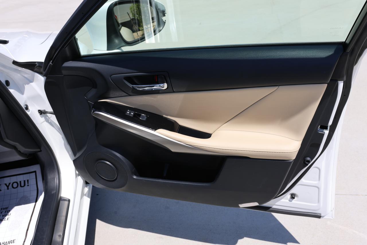 2015 LEXUS IS 250 Houston TX