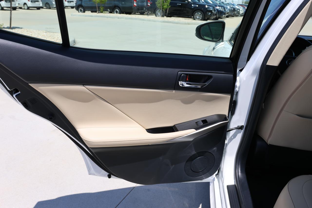 2015 LEXUS IS 250 Houston TX
