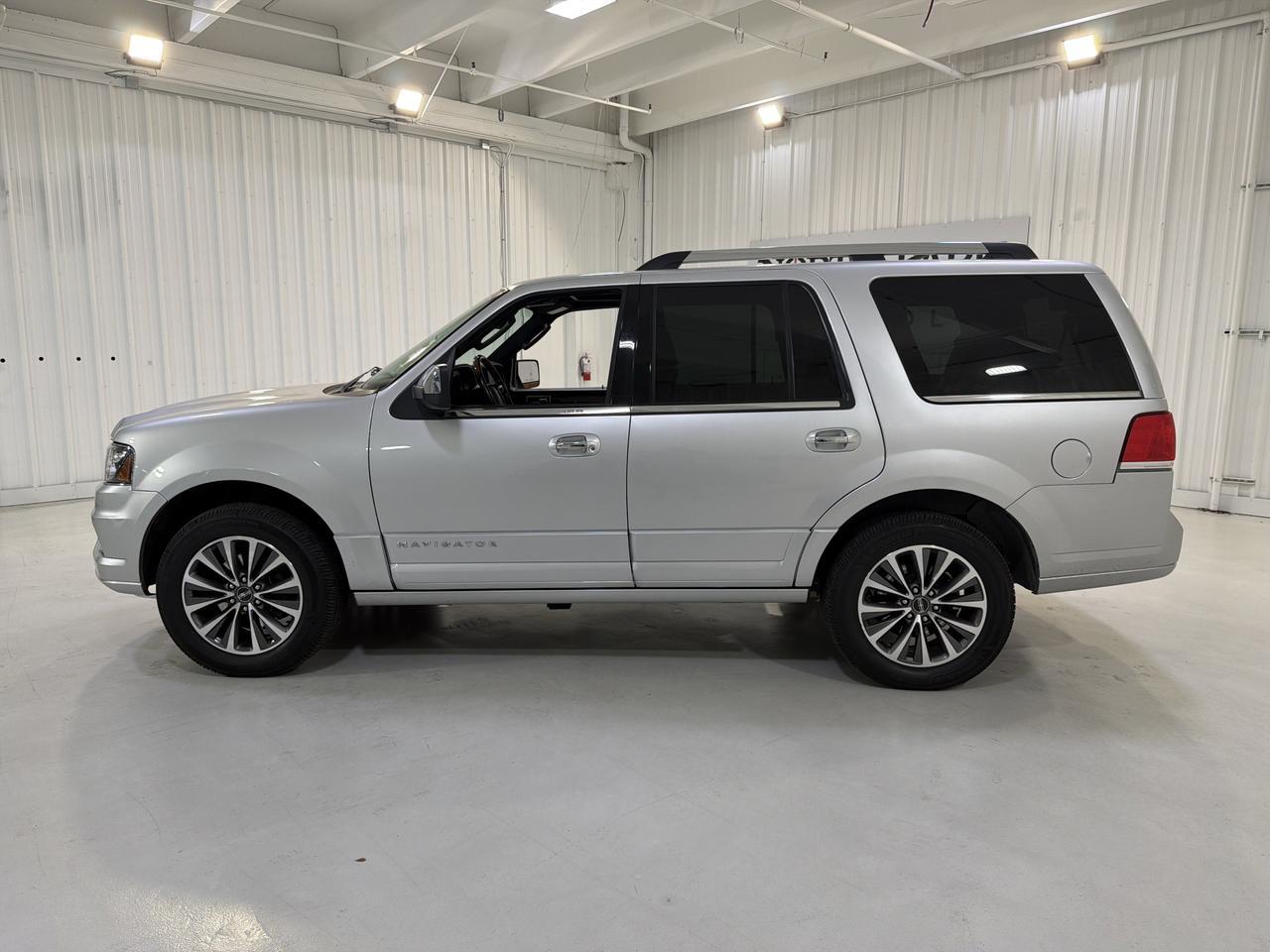 2015 LINCOLN Navigator