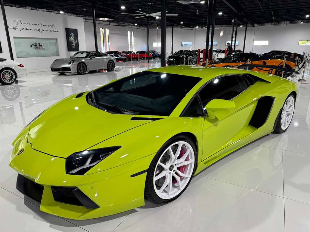 2015 Lamborghini Aventador
