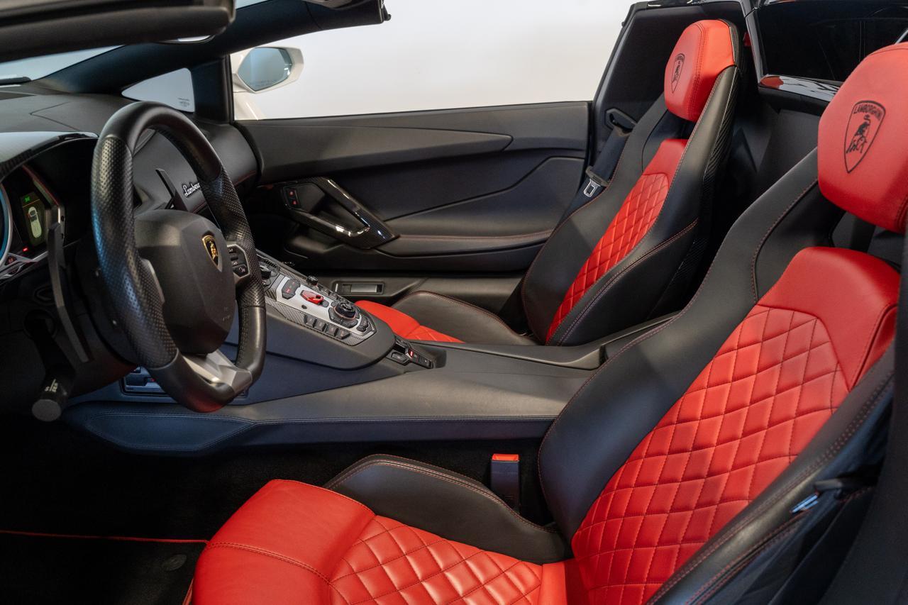 2015 Lamborghini Aventador