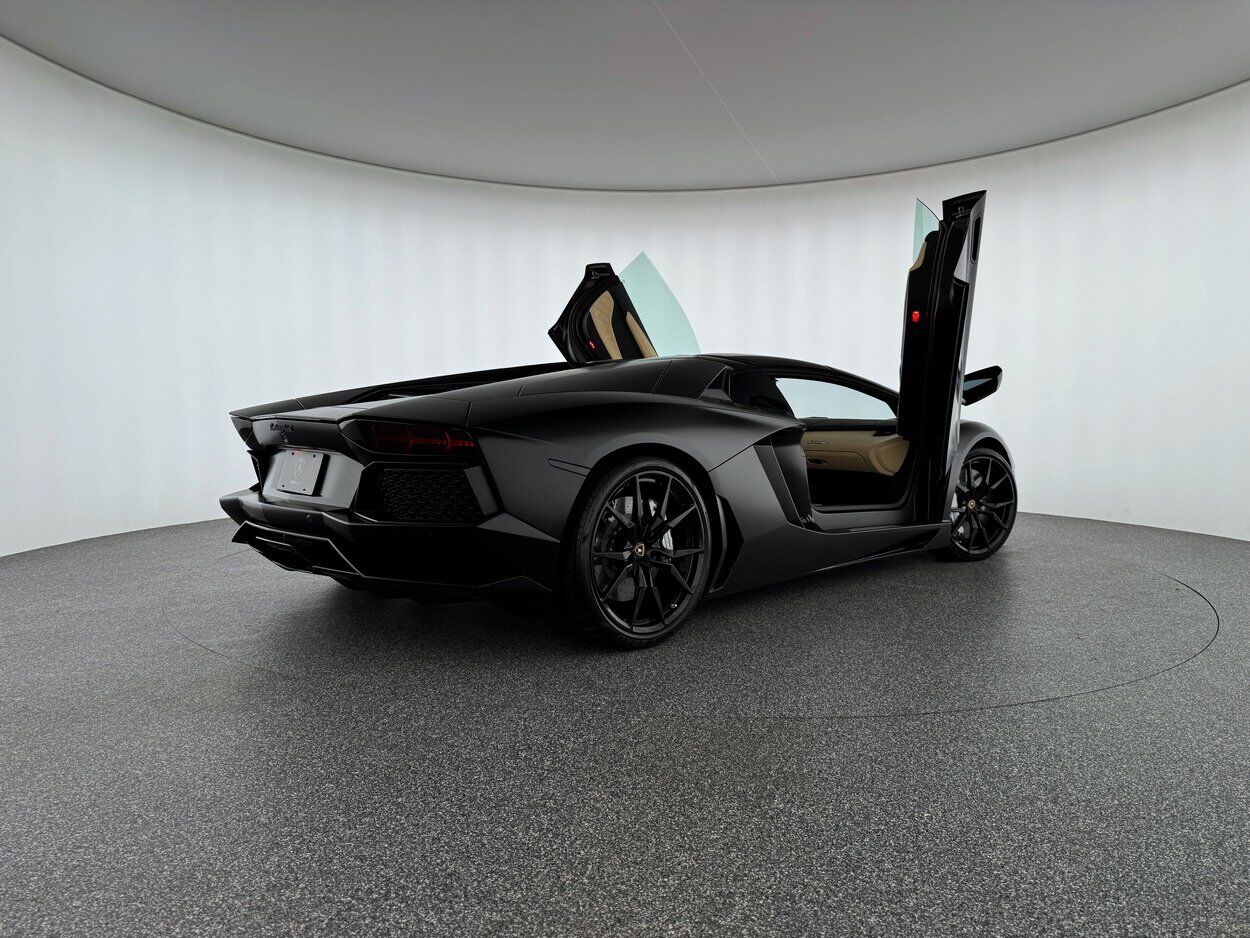 2015 Lamborghini Aventador LP700-4 Bellevue WA