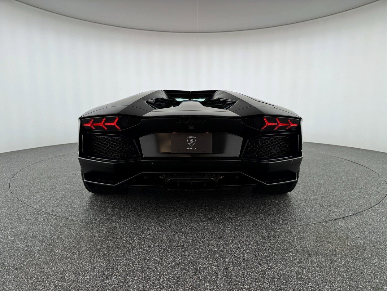 2015 Lamborghini Aventador LP700-4 Bellevue WA