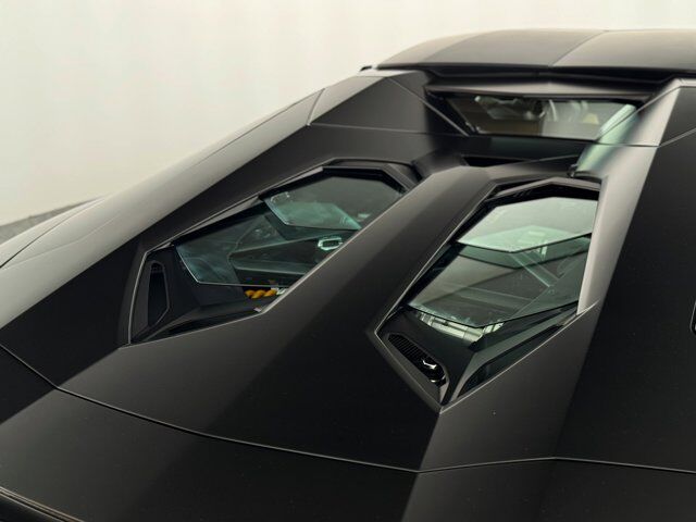 2015 Lamborghini Aventador LP700-4 Bellevue WA