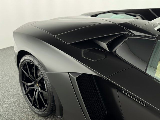 2015 Lamborghini Aventador LP700-4 Bellevue WA