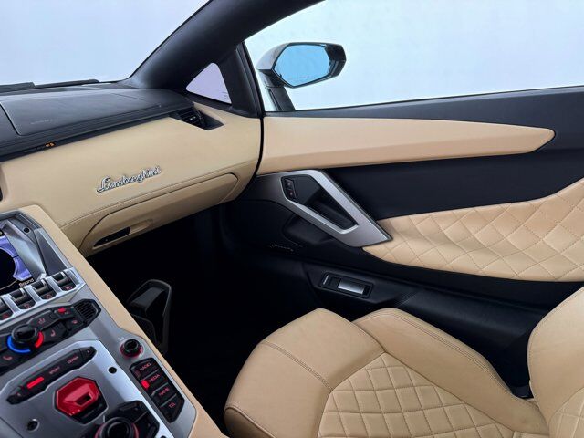 2015 Lamborghini Aventador LP700-4 Bellevue WA