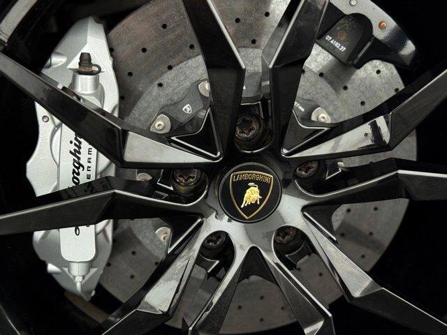 2015 Lamborghini Aventador LP700-4 Bellevue WA