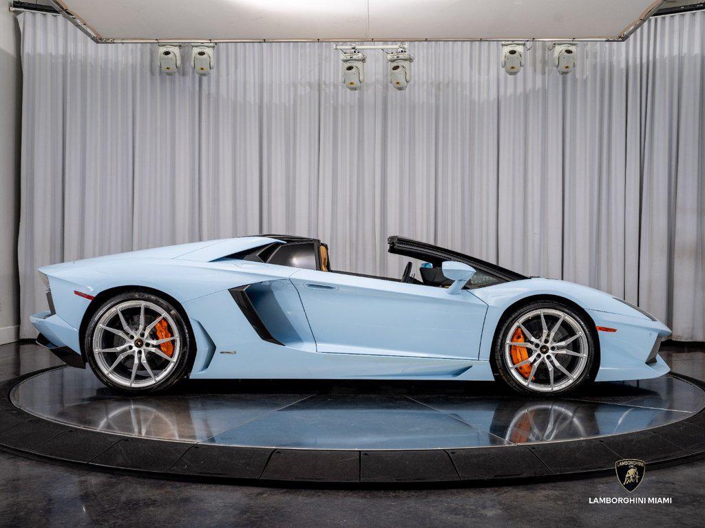 2015 Lamborghini Aventador LP700-4 Roadster North Miami Beach FL