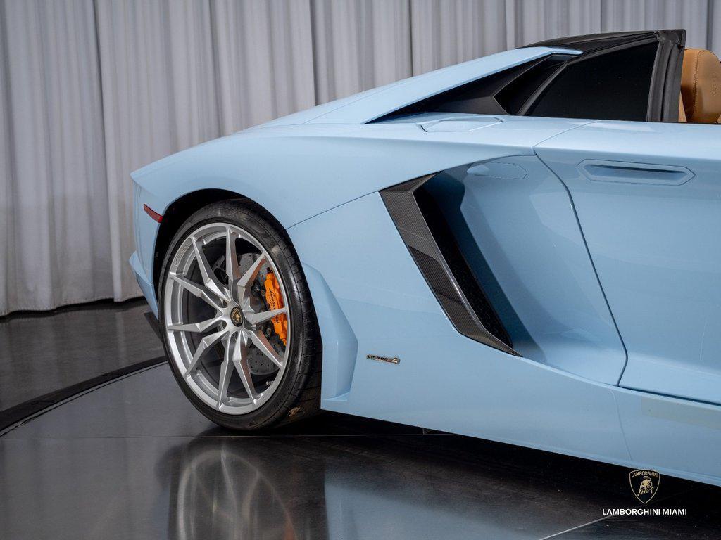 2015 Lamborghini Aventador LP700-4 Roadster North Miami Beach FL