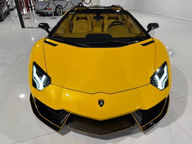 2015 Lamborghini Aventador Roadster Giallo Orion paint/calipers, custom interior, HRE wheels, Sensonum audio AND MUCH MORE!!! Fort Lauderdale FL