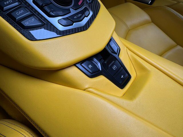 2015 Lamborghini Aventador Roadster Giallo Orion paint/calipers, custom interior, HRE wheels, Sensonum audio AND MUCH MORE!!! Fort Lauderdale FL