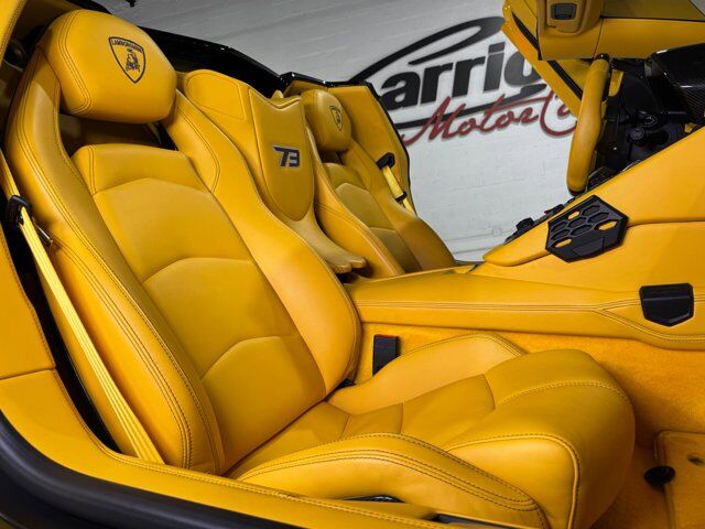 2015 Lamborghini Aventador Roadster Giallo Orion paint/calipers, custom interior, HRE wheels, Sensonum audio AND MUCH MORE!!! Fort Lauderdale FL