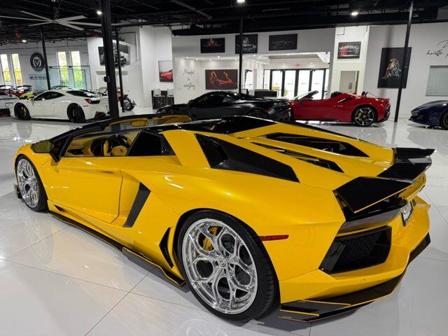 2015 Lamborghini Aventador Roadster Giallo Orion paint/calipers, custom interior, HRE wheels, Sensonum audio AND MUCH MORE!!! Fort Lauderdale FL