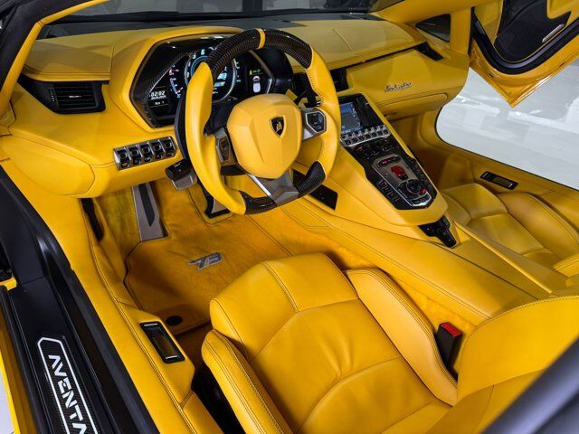 2015 Lamborghini Aventador Roadster Giallo Orion paint/calipers, custom interior, HRE wheels, Sensonum audio AND MUCH MORE!!! Fort Lauderdale FL