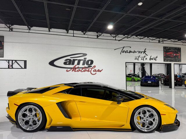2015 Lamborghini Aventador Roadster Giallo Orion paint/calipers, custom interior, HRE wheels, Sensonum audio AND MUCH MORE!!! Fort Lauderdale FL