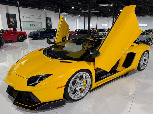2015 Lamborghini Aventador Roadster Giallo Orion paint/calipers, custom interior, HRE wheels, Sensonum audio AND MUCH MORE!!! Fort Lauderdale FL