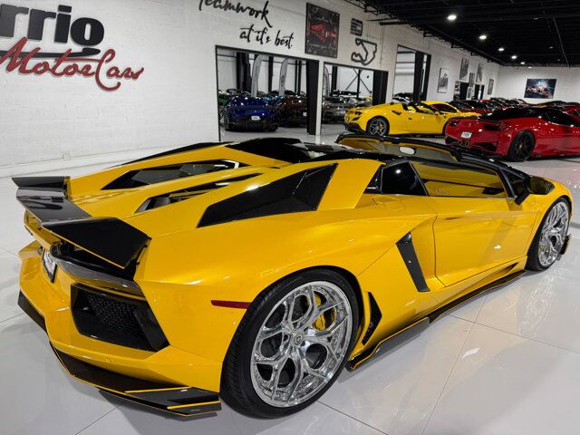 2015 Lamborghini Aventador Roadster Giallo Orion paint/calipers, custom interior, HRE wheels, Sensonum audio AND MUCH MORE!!! Fort Lauderdale FL